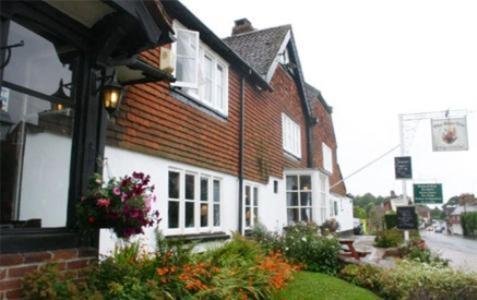 The Bear Inn And Burwash Motel Zewnętrze zdjęcie